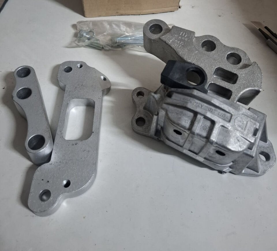 Freemont sağ motor takozu kulağı dönüşüm kiti Mopar