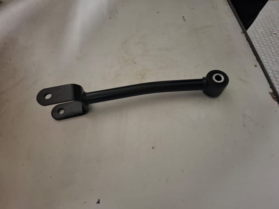 Freemont arka uzun Y kol. Üst.