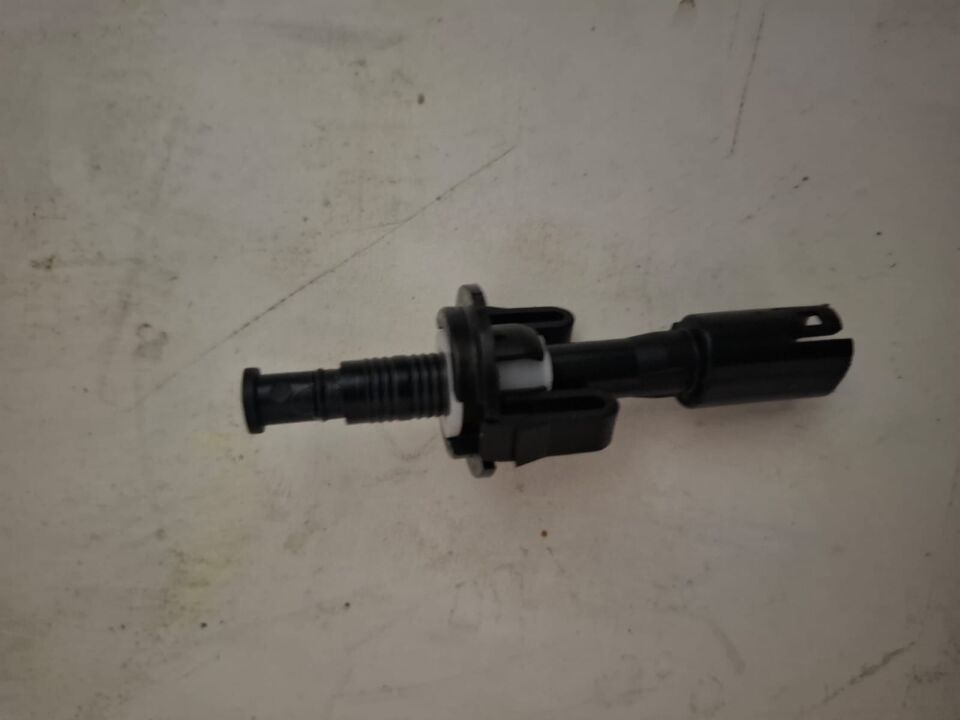 Fiat Freemont / Dodge Journey Kaput Emniyet Switchi (Orijinal Konum - Nadir Stok)