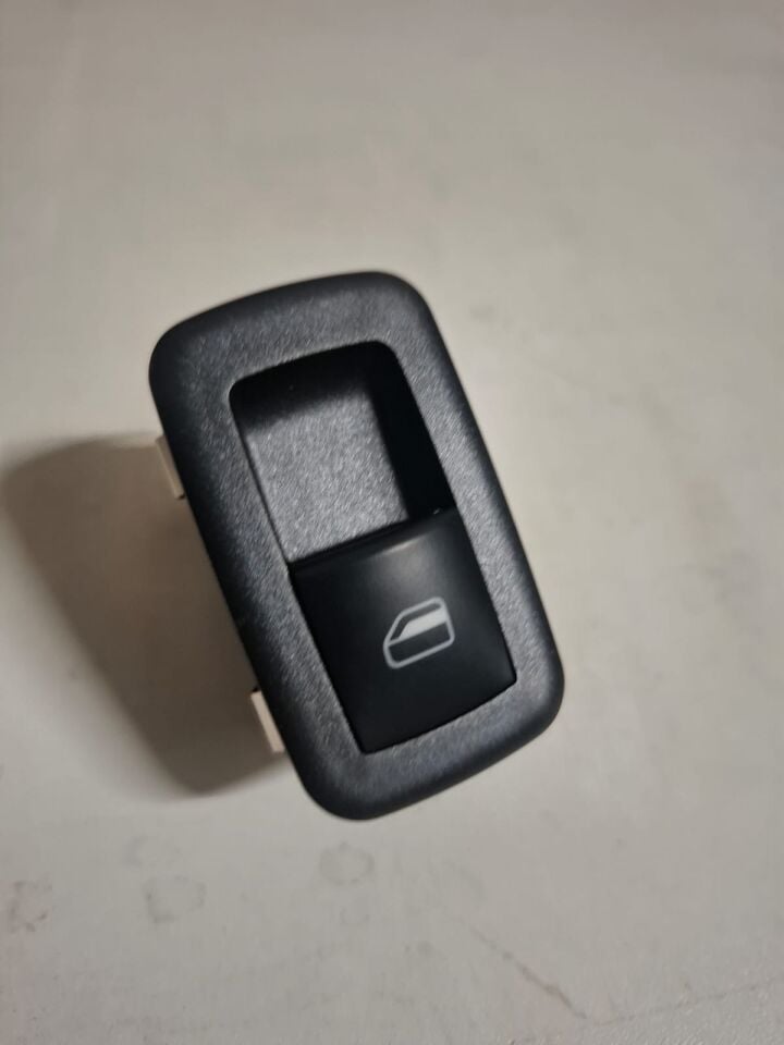 Fiat Freemont Arka Cam Açma Kapama Düğmesi (Sağ/Sol Uyumlu)